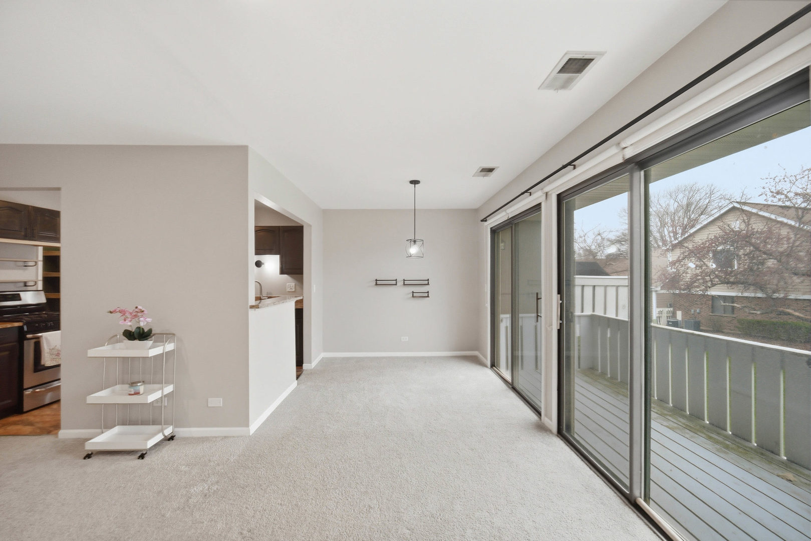 1502 7 Pines Road #C2, Schaumburg, IL 60193