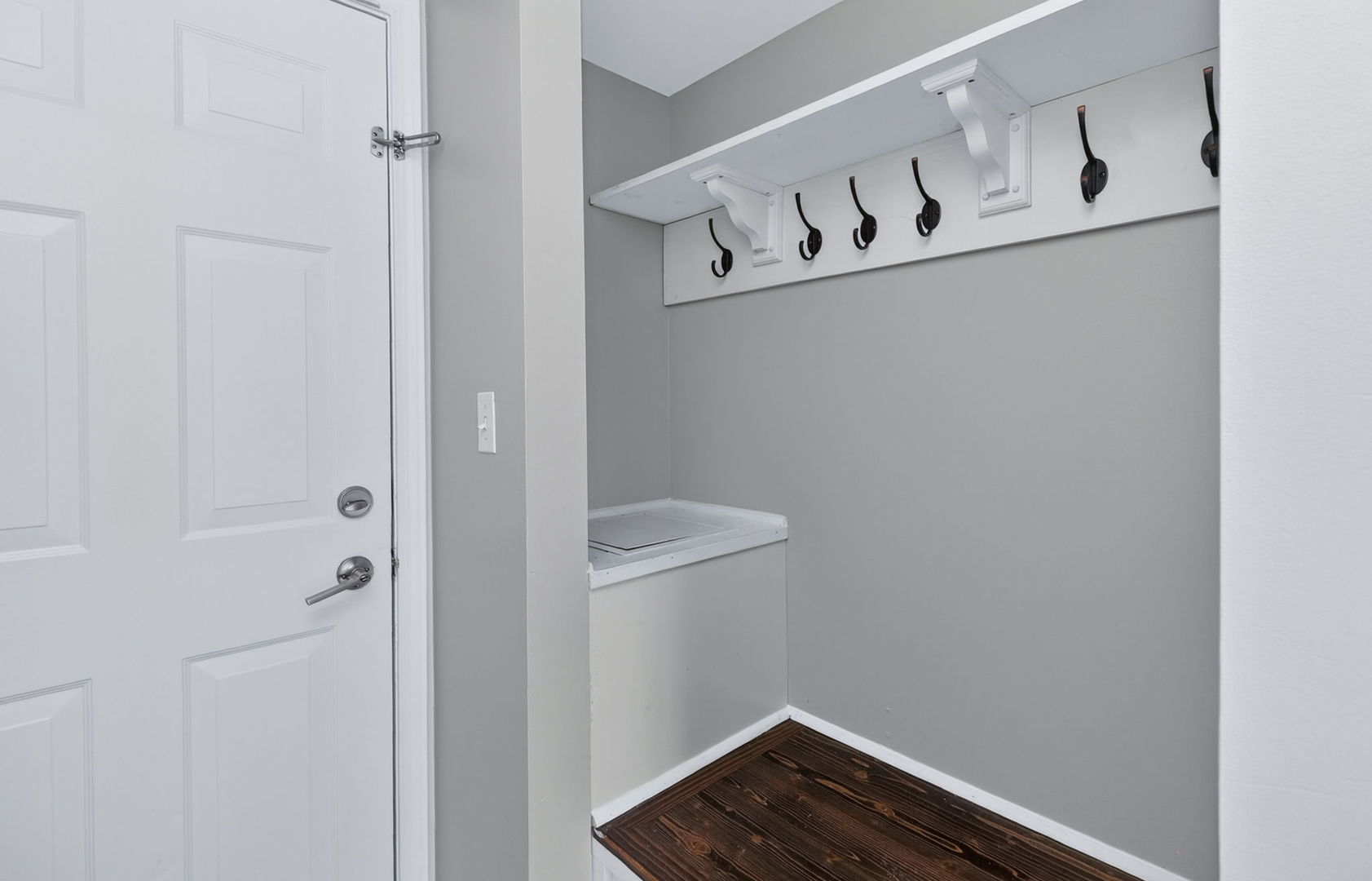 644 Lincoln Station Drive #644, Oswego, IL 60543