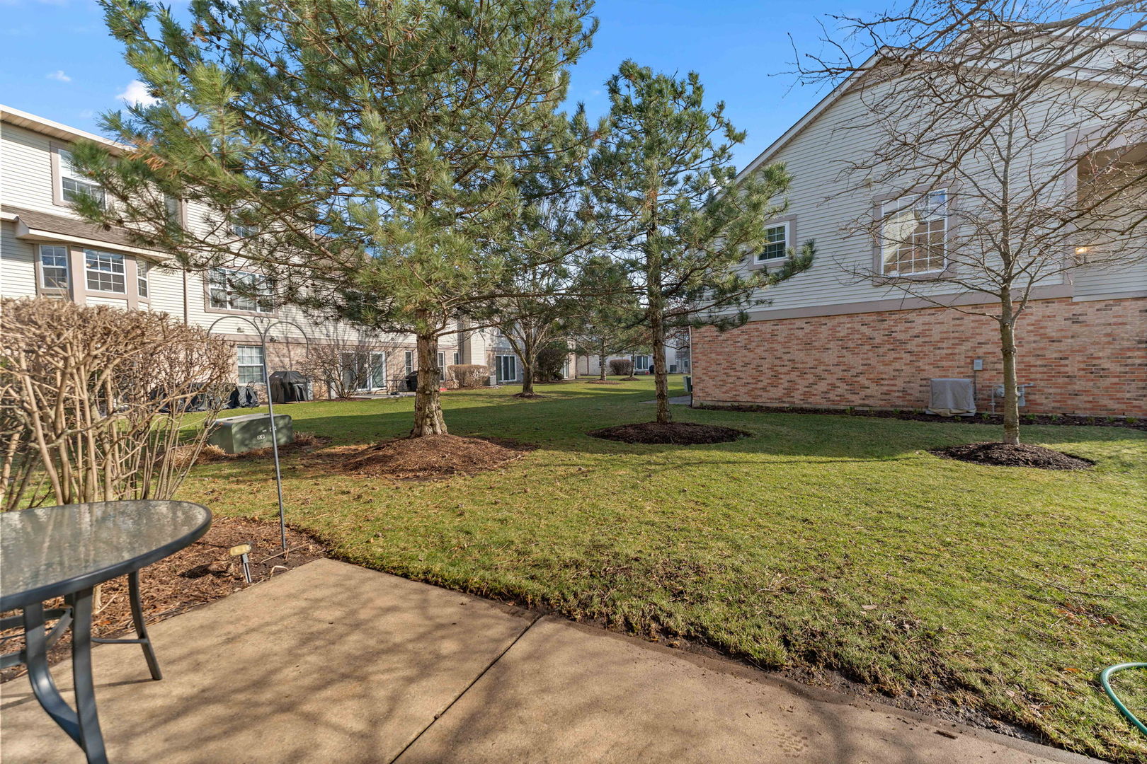 2713 Whitlock Drive, Darien, IL 60561