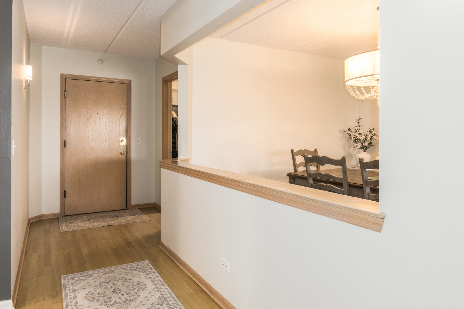 460 S Northwest Highway #307, Park Ridge, IL 60068