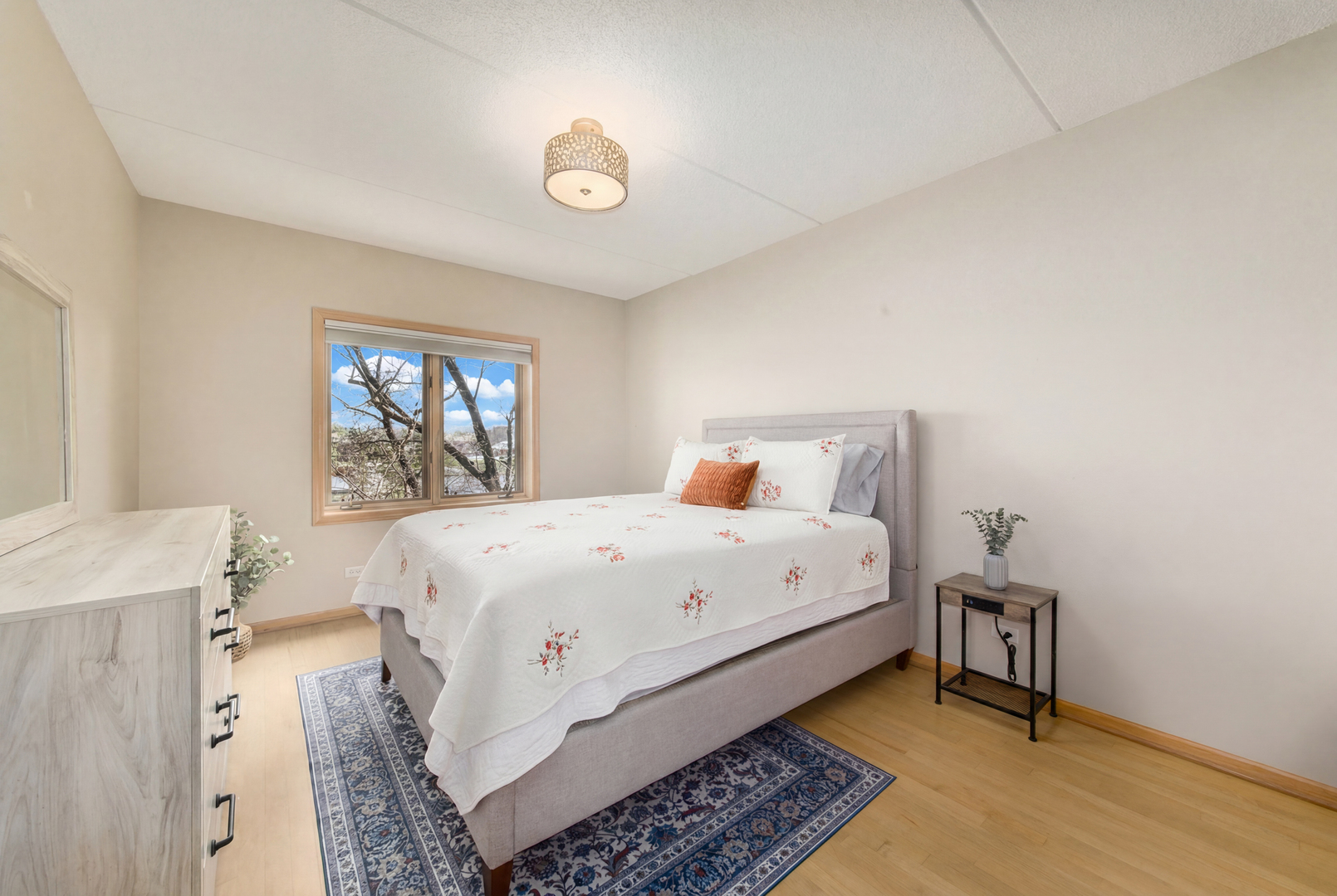 460 S Northwest Highway #307, Park Ridge, IL 60068