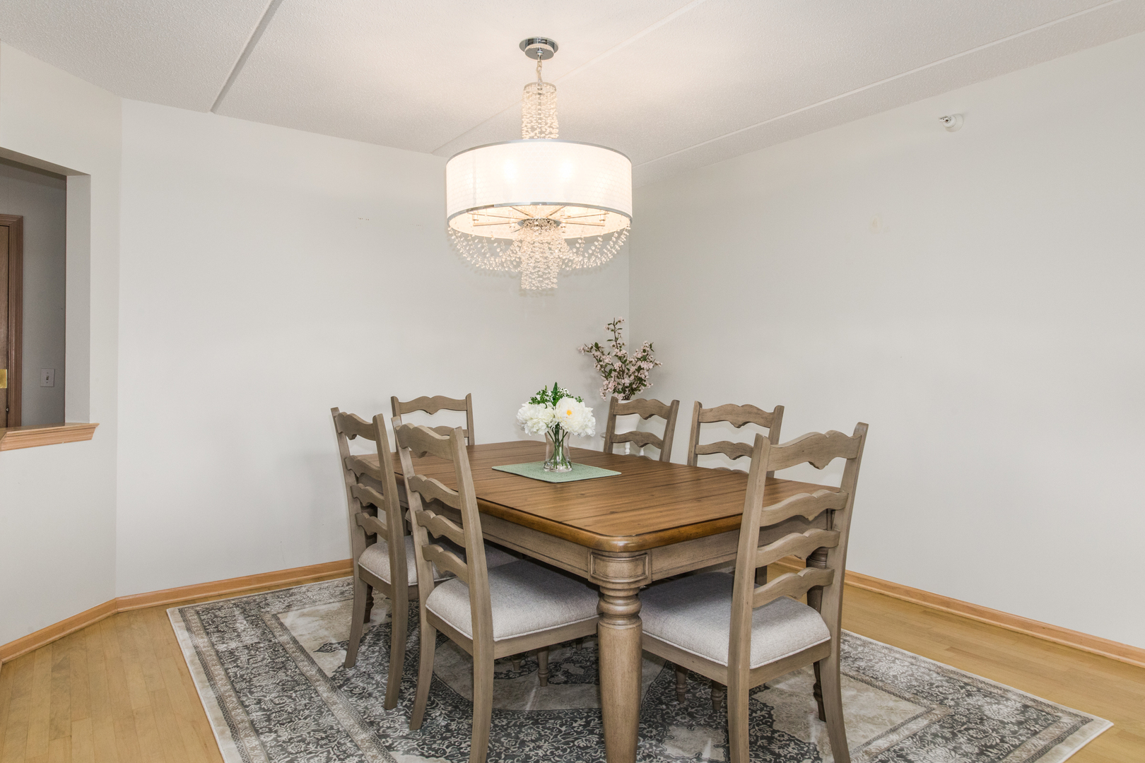 460 S Northwest Highway #307, Park Ridge, IL 60068