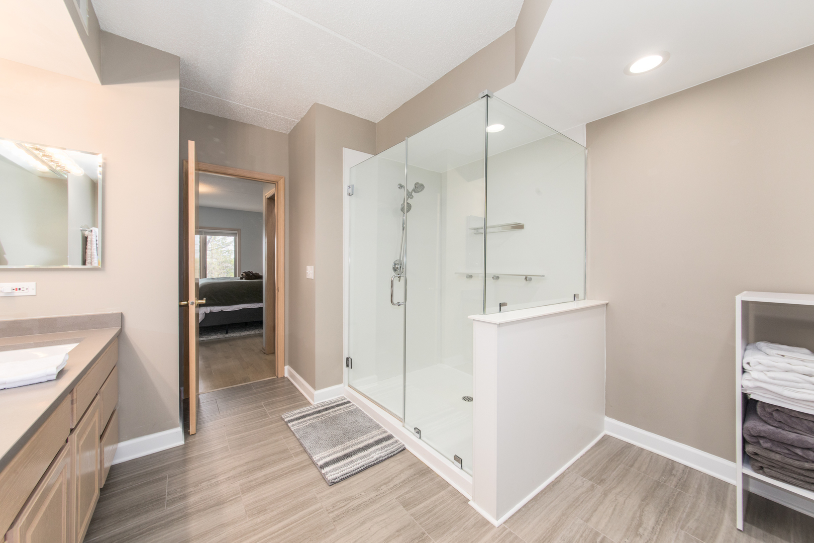 460 S Northwest Highway #307, Park Ridge, IL 60068