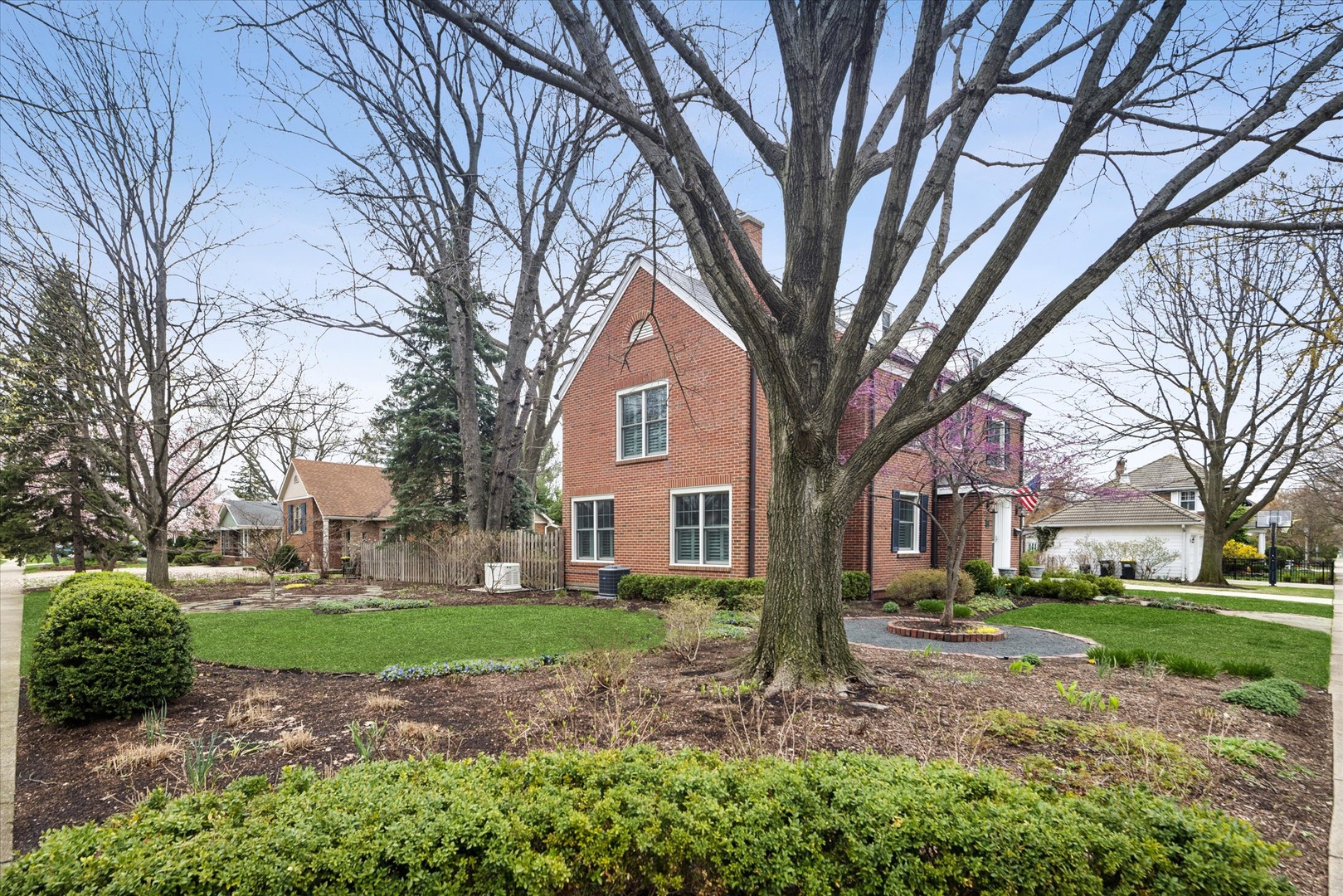 545 S Brainard Avenue, La Grange, IL 60525