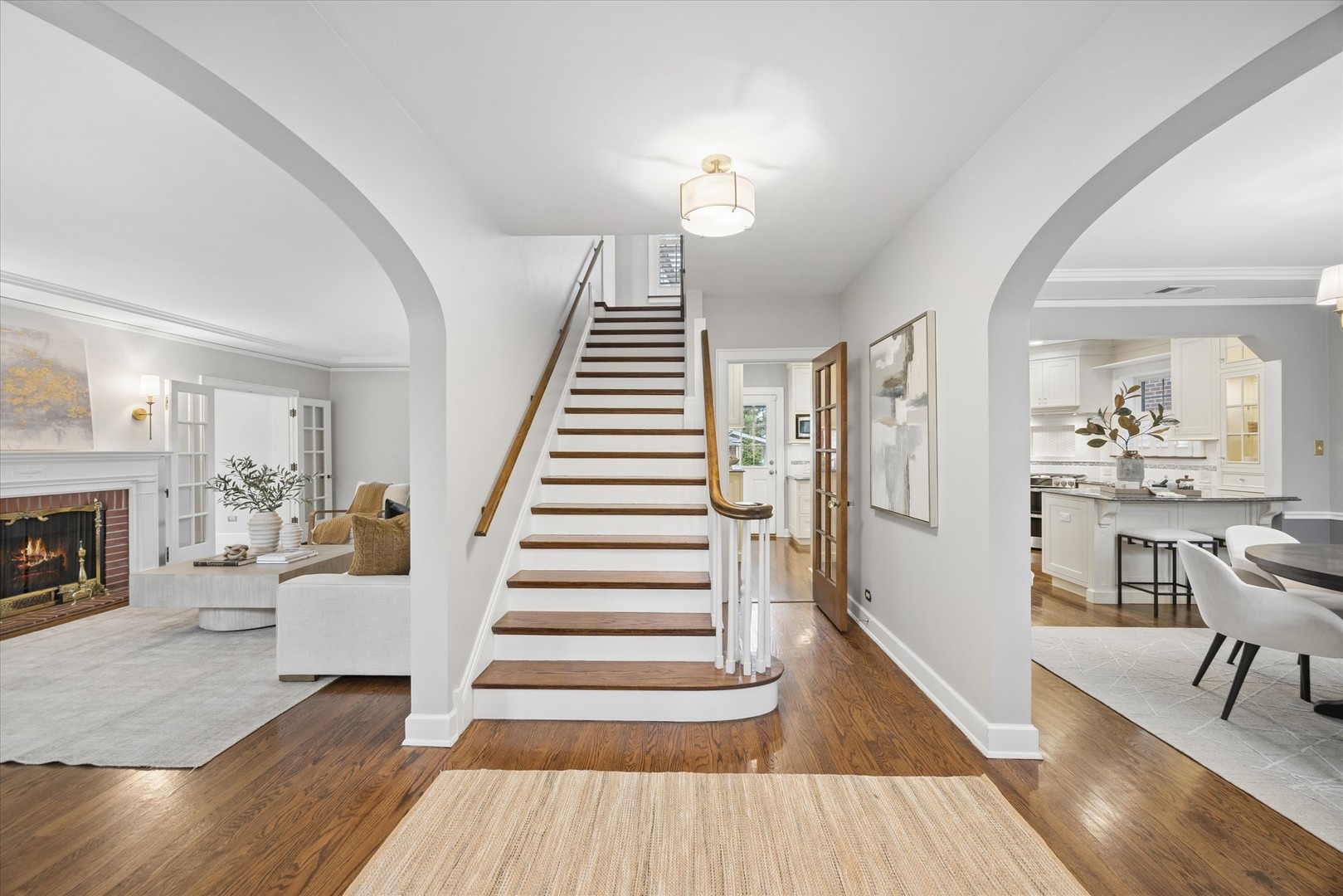 545 S Brainard Avenue, La Grange, IL 60525