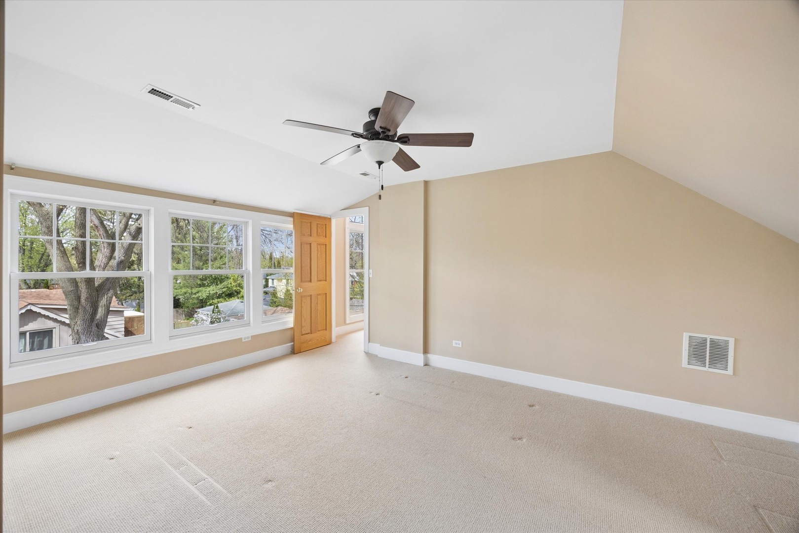 545 S Brainard Avenue, La Grange, IL 60525