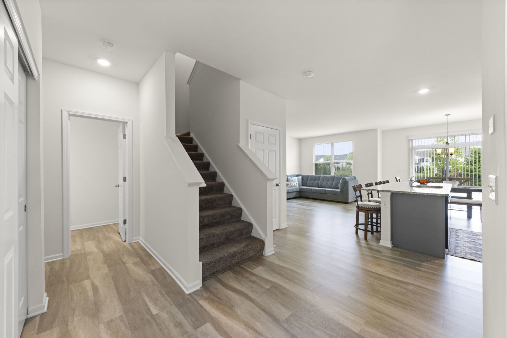 4202 Chelsea Manor Circle, Aurora, IL 60504