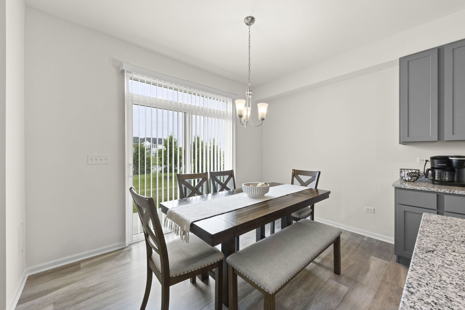 4202 Chelsea Manor Circle, Aurora, IL 60504