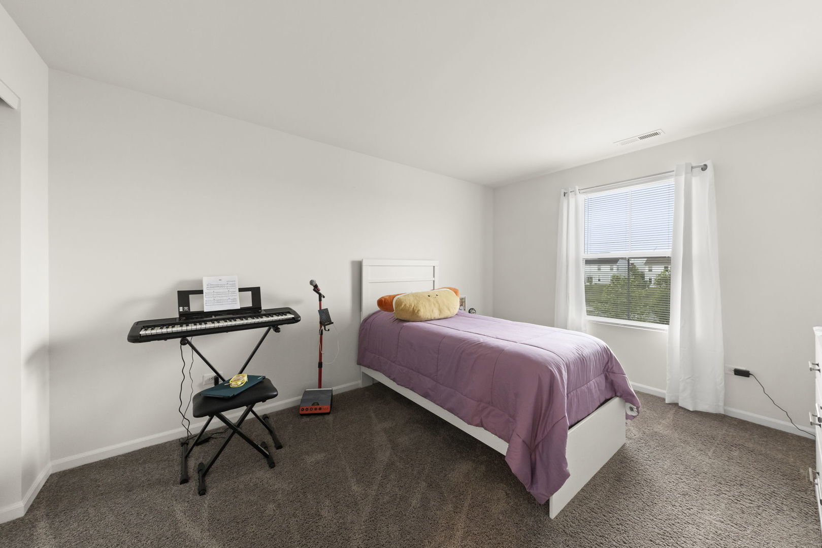 4202 Chelsea Manor Circle, Aurora, IL 60504