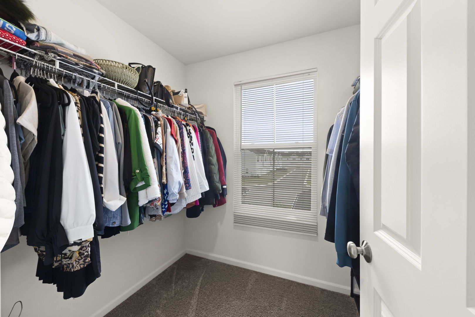 4202 Chelsea Manor Circle, Aurora, IL 60504