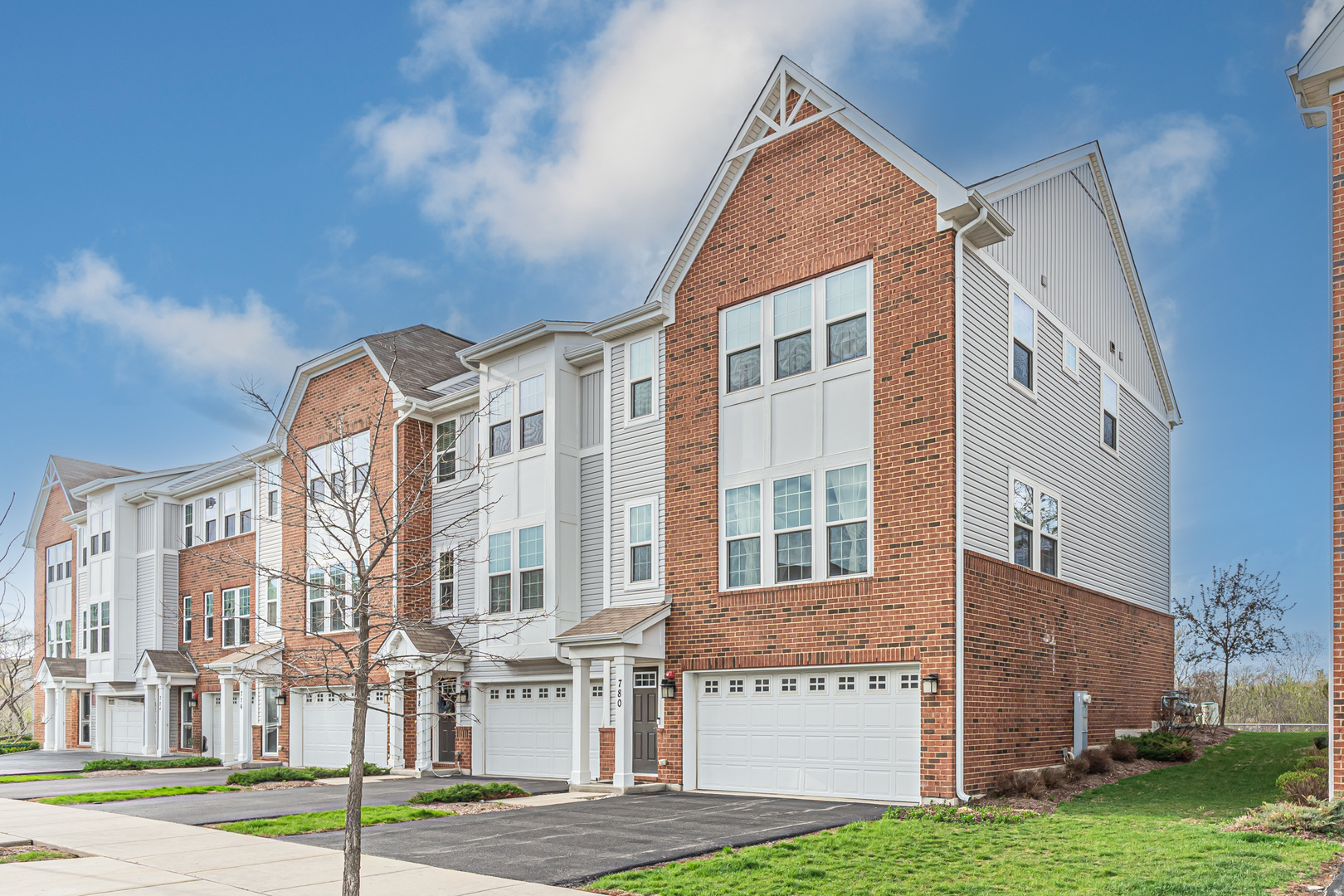 780 Weller Drive, Des Plaines, IL 60016