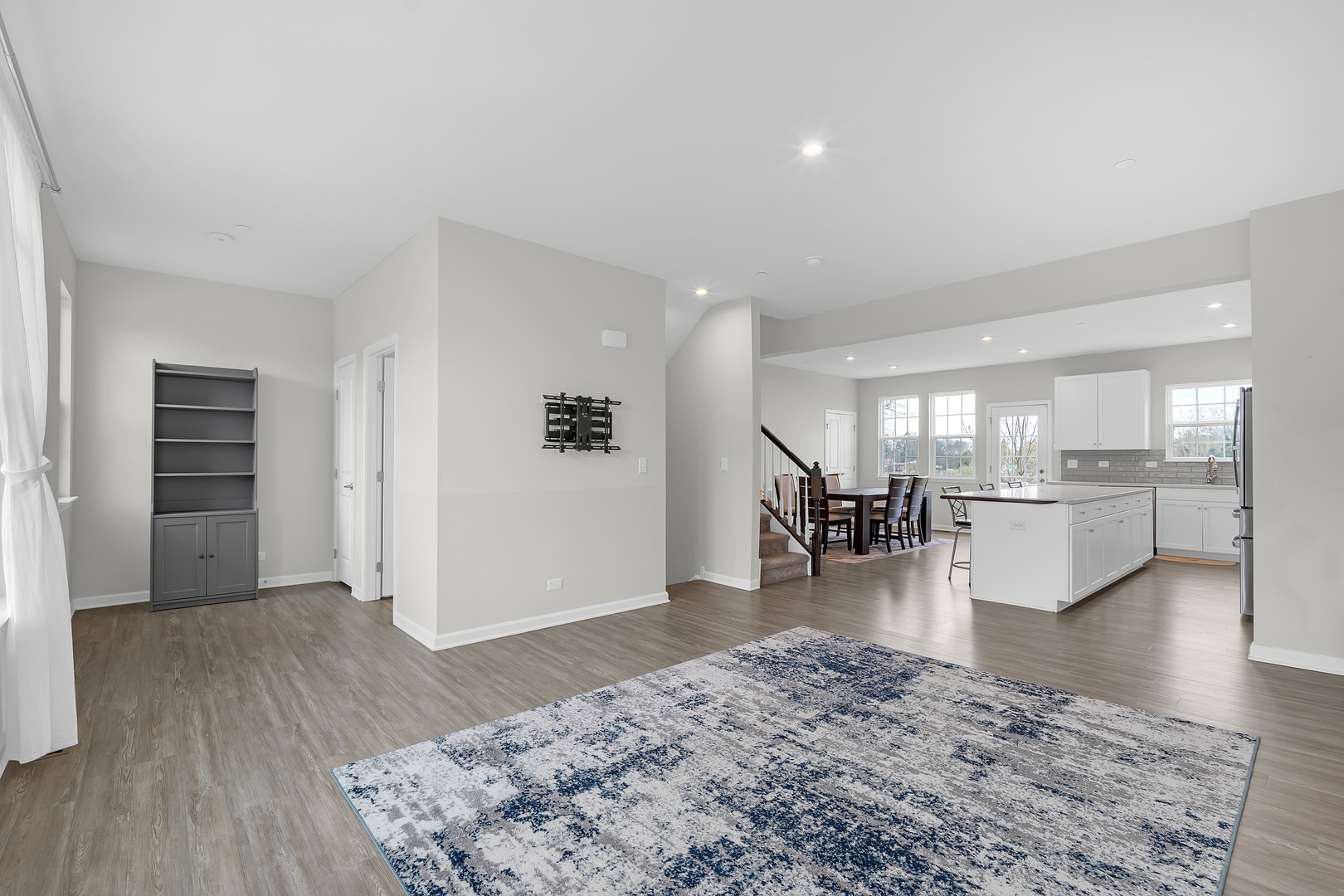 780 Weller Drive, Des Plaines, IL 60016