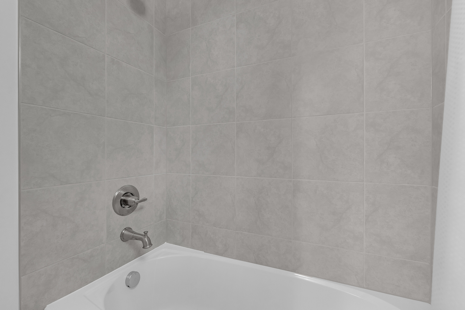 780 Weller Drive, Des Plaines, IL 60016