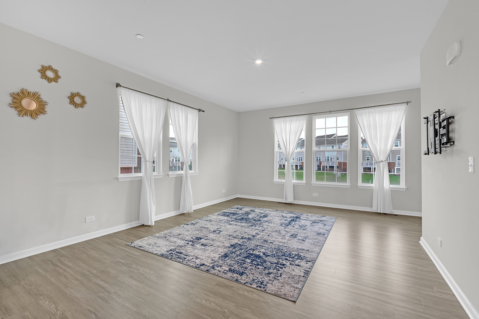 780 Weller Drive, Des Plaines, IL 60016