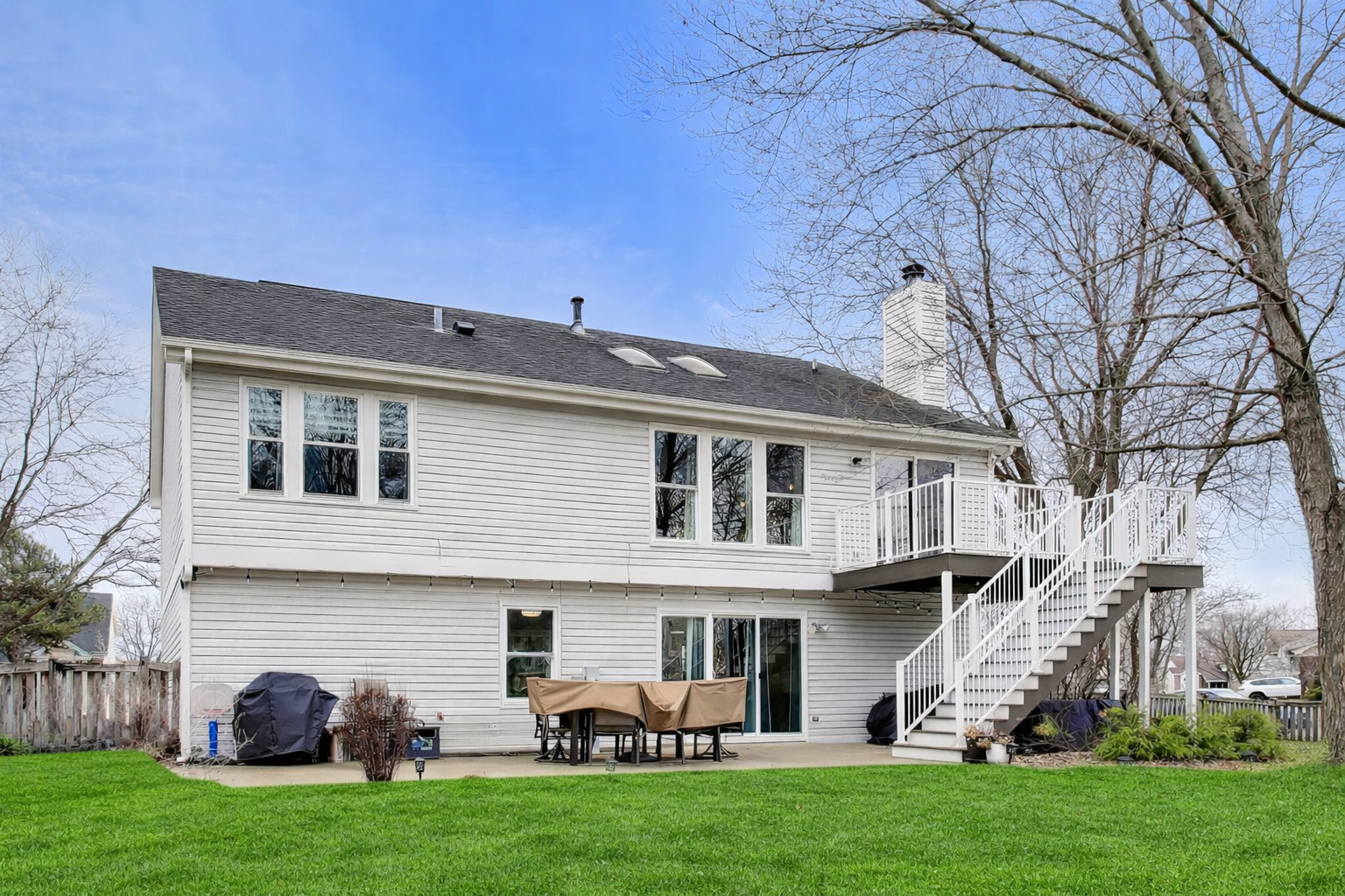 2080 Pennsbury Lane, Hanover Park, IL 60133