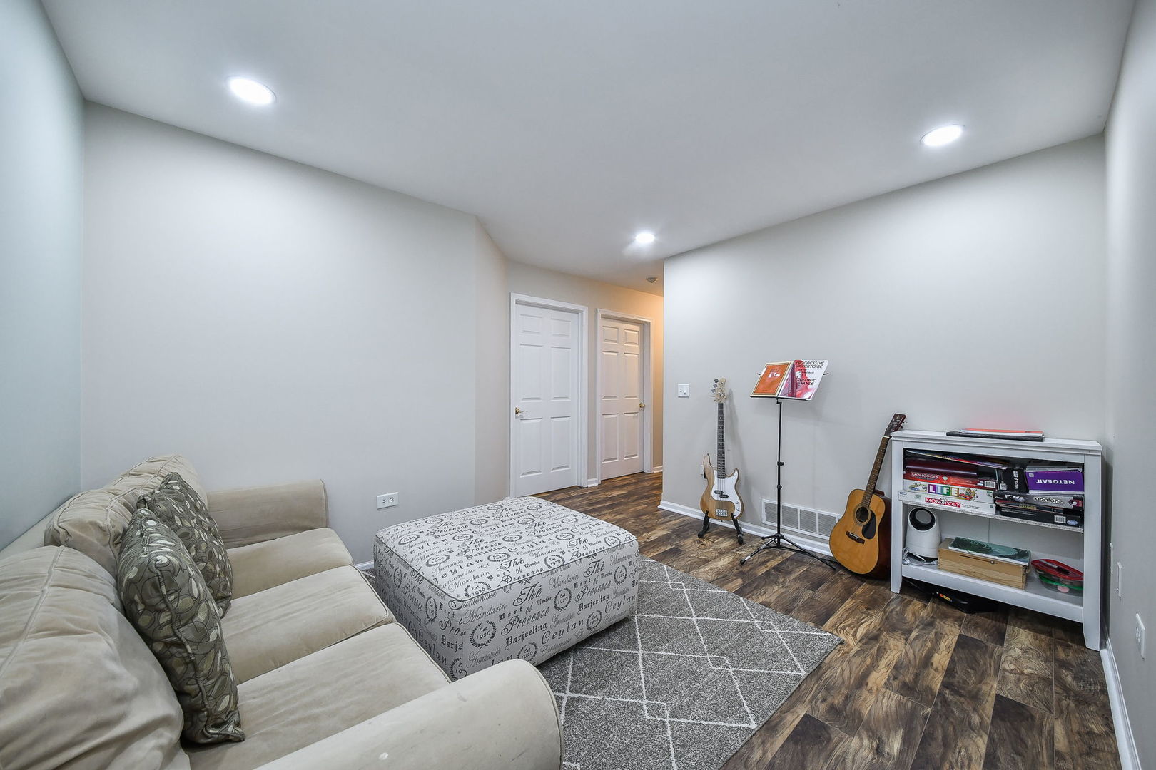 3169 Saganashkee Lane, Naperville, IL 60564