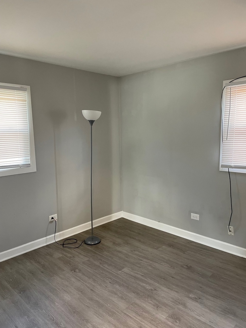 9338 Oak Street, Orland Park, IL 60462