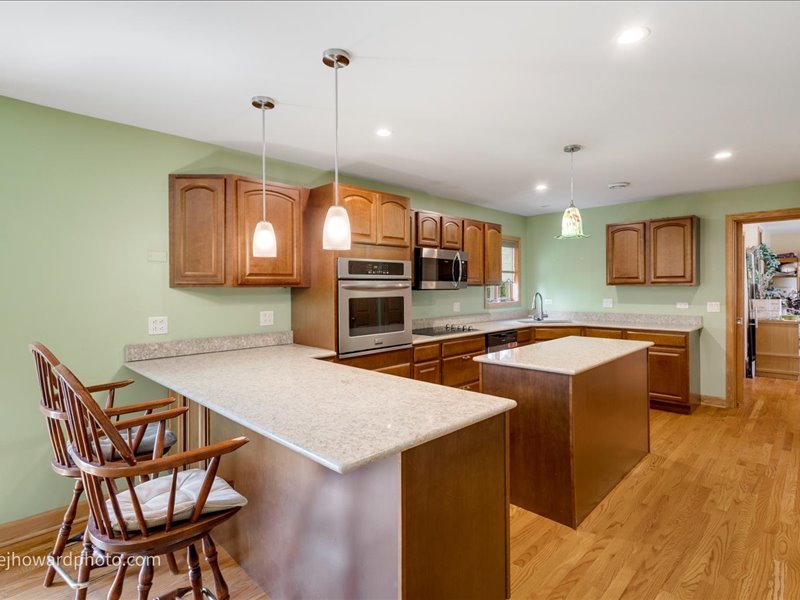 12524 S 71st Court, Palos Heights, IL 60463