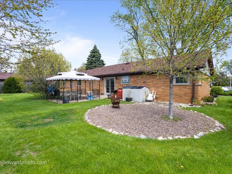 12524 S 71st Court, Palos Heights, IL 60463