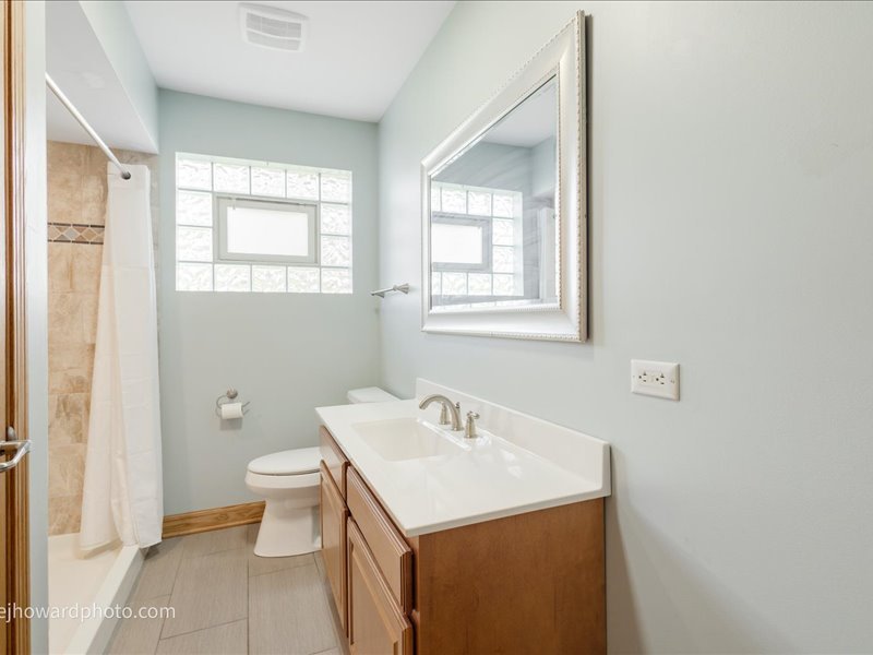 12524 S 71st Court, Palos Heights, IL 60463