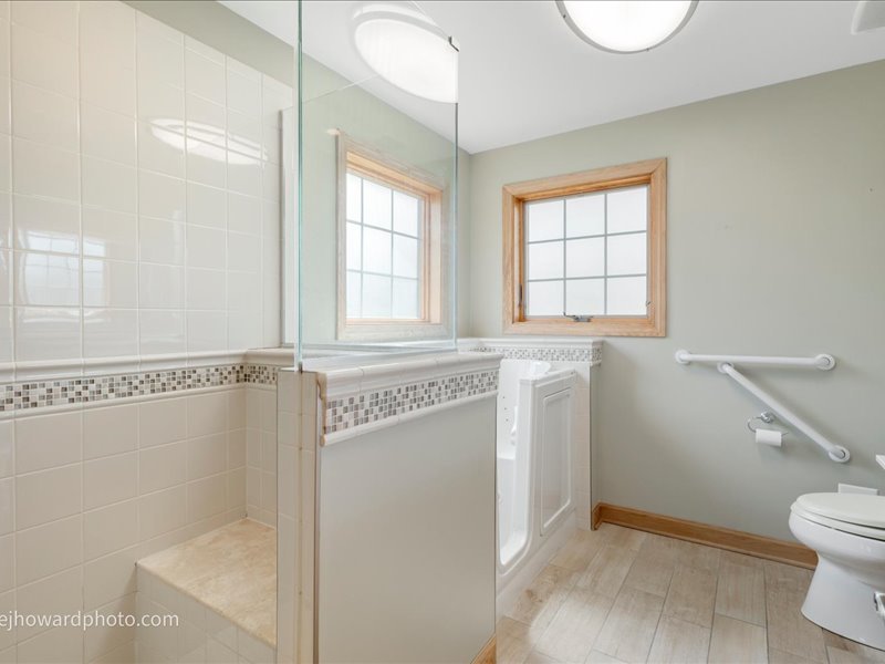 12524 S 71st Court, Palos Heights, IL 60463