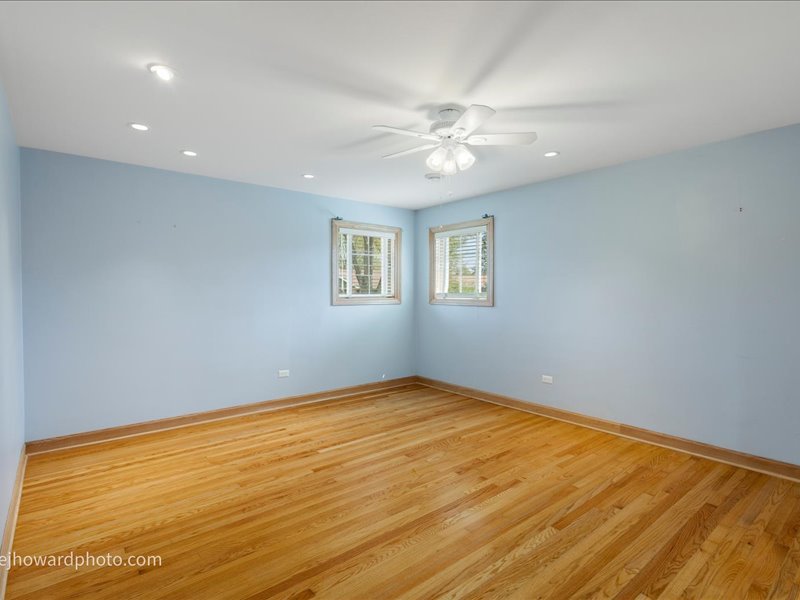 12524 S 71st Court, Palos Heights, IL 60463