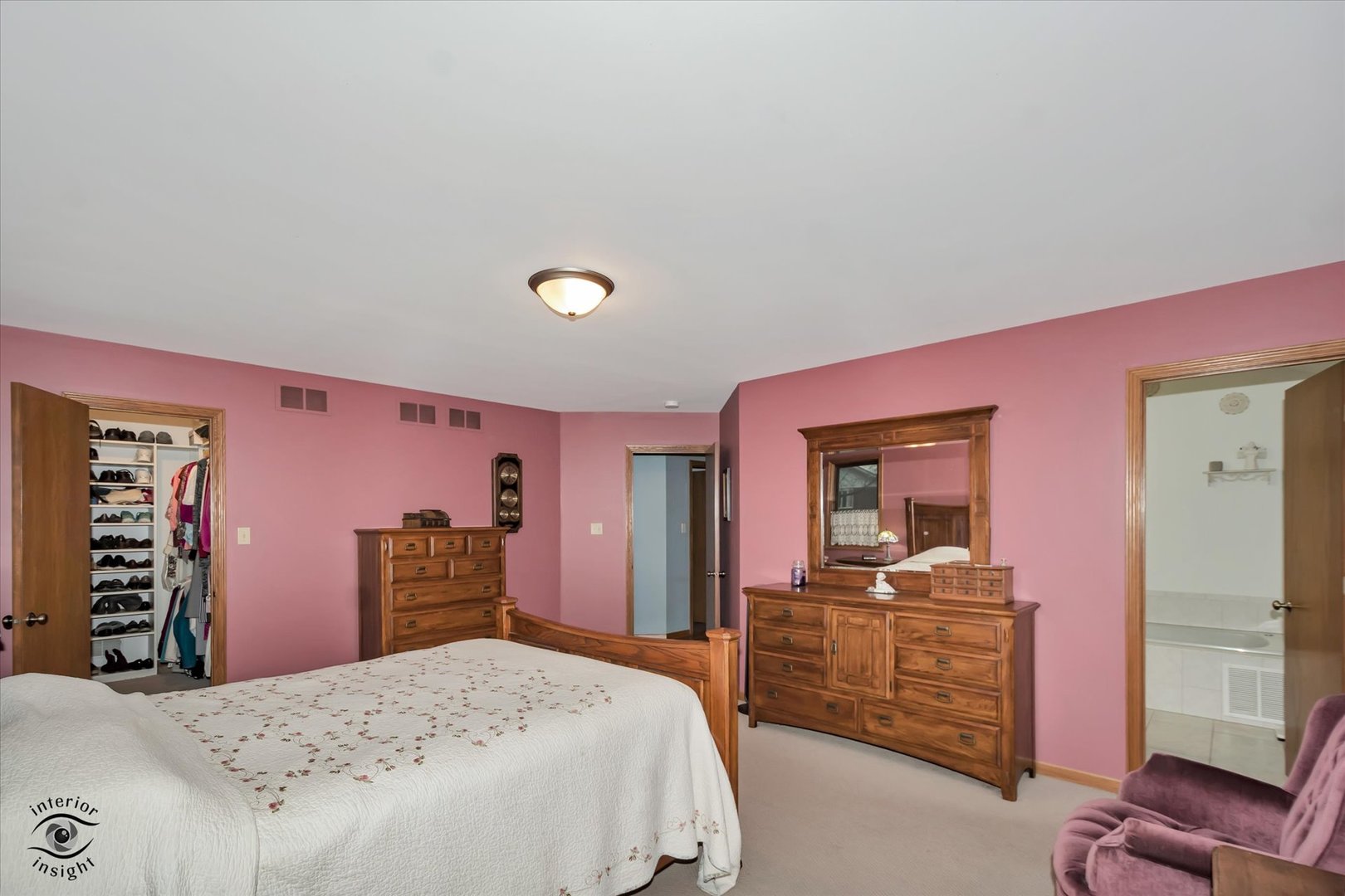 8200 Brookside Glen Drive, Tinley Park, IL 60487