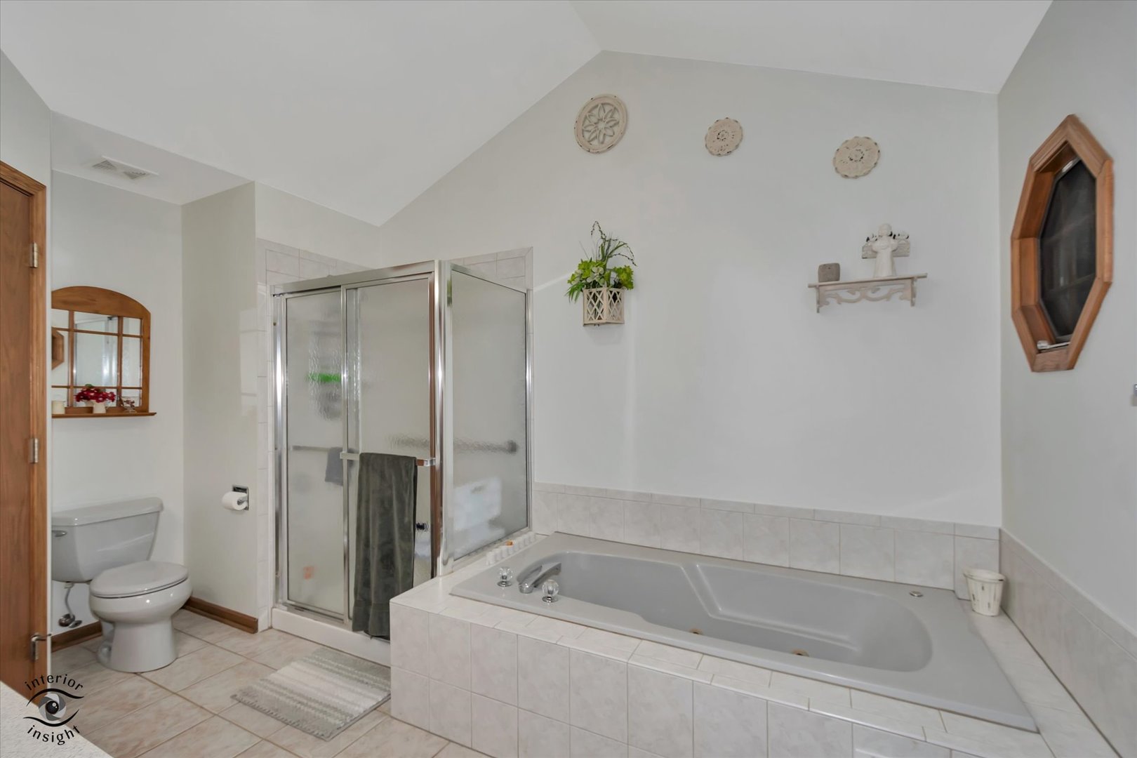 8200 Brookside Glen Drive, Tinley Park, IL 60487