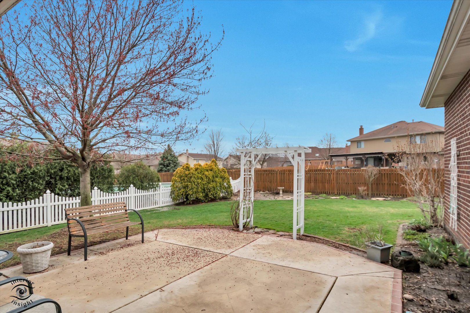 8200 Brookside Glen Drive, Tinley Park, IL 60487