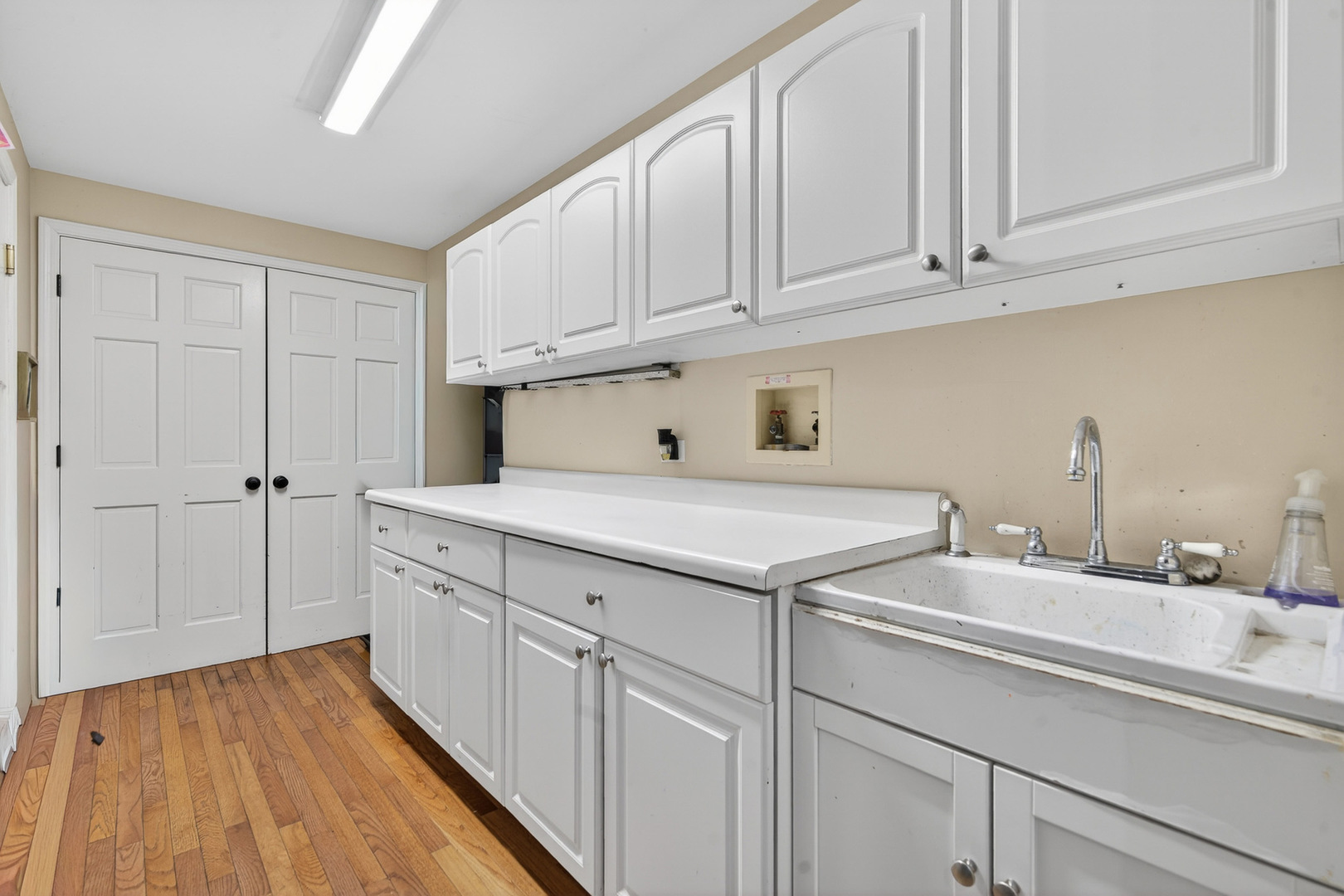 2970 Kingston Drive, Island Lake, IL 60042