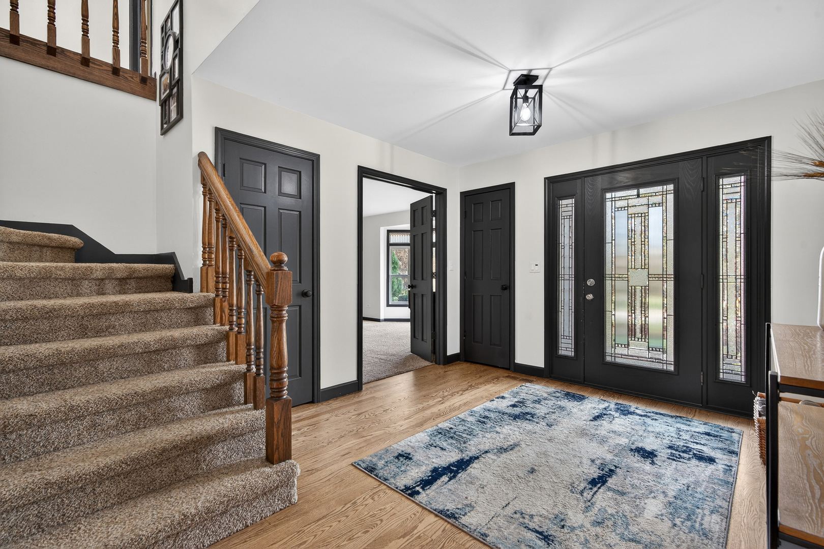 2970 Kingston Drive, Island Lake, IL 60042