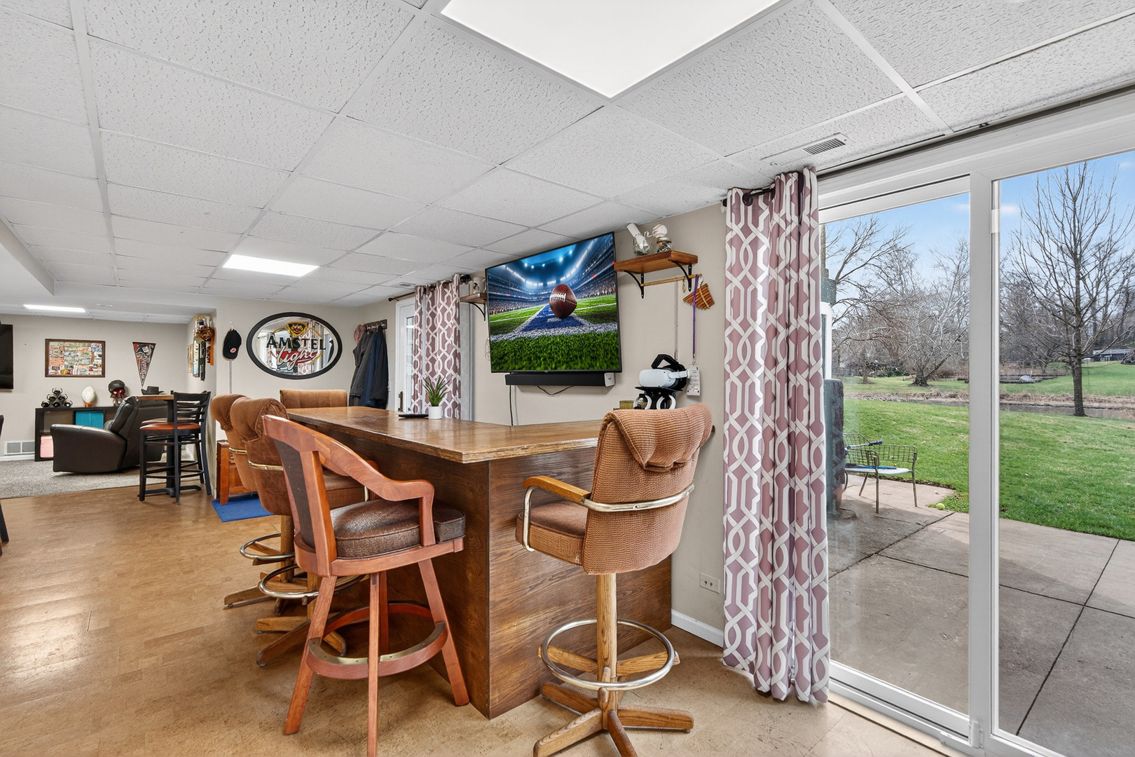 2970 Kingston Drive, Island Lake, IL 60042