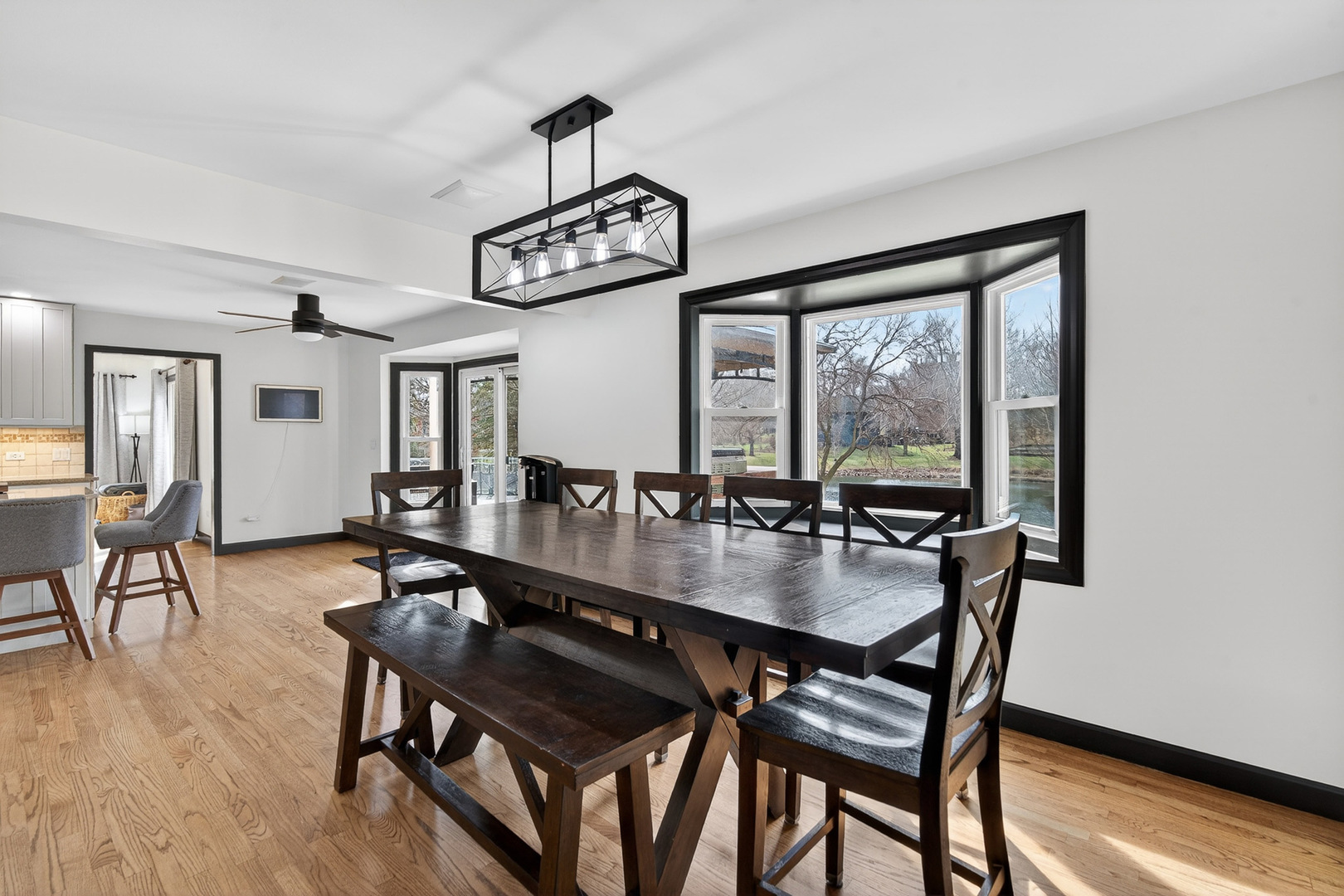 2970 Kingston Drive, Island Lake, IL 60042