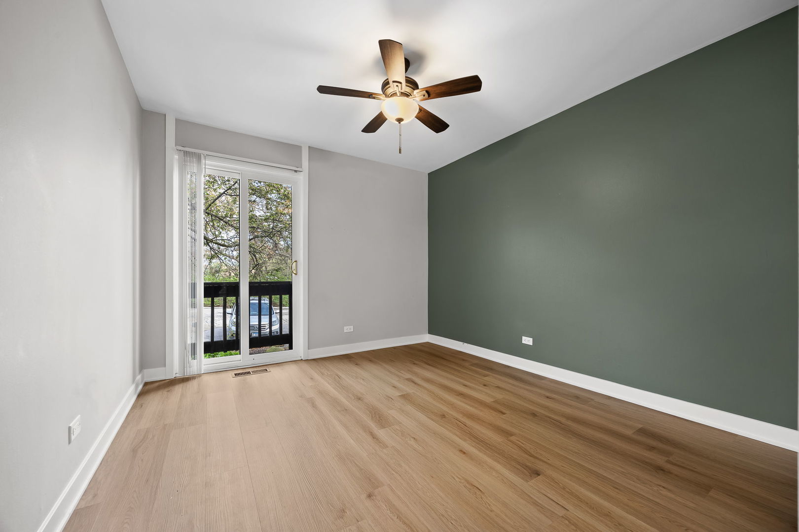 5505 Lakeside Drive #2F, Lisle, IL 60532