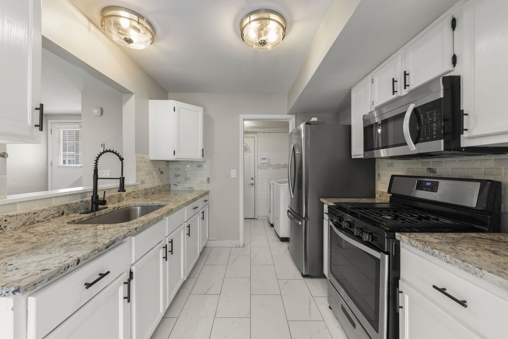 2661 Prairieview Lane, Aurora, IL 60502