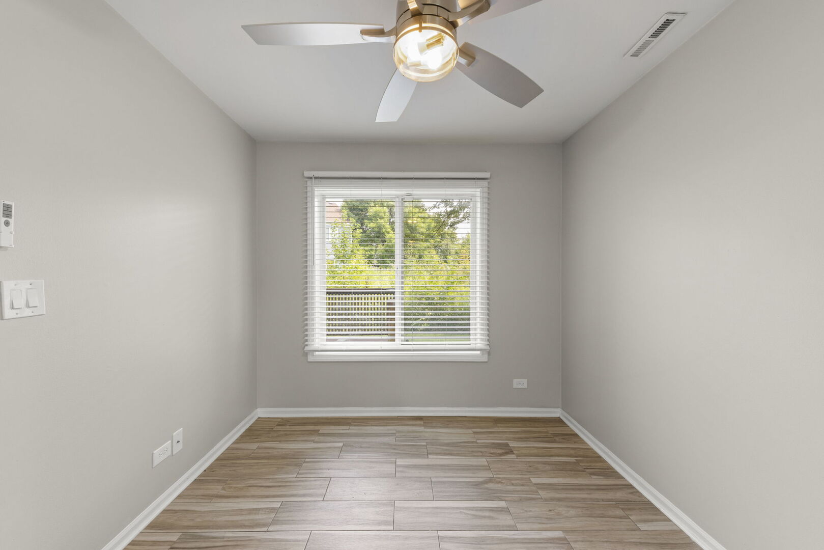 2661 Prairieview Lane, Aurora, IL 60502