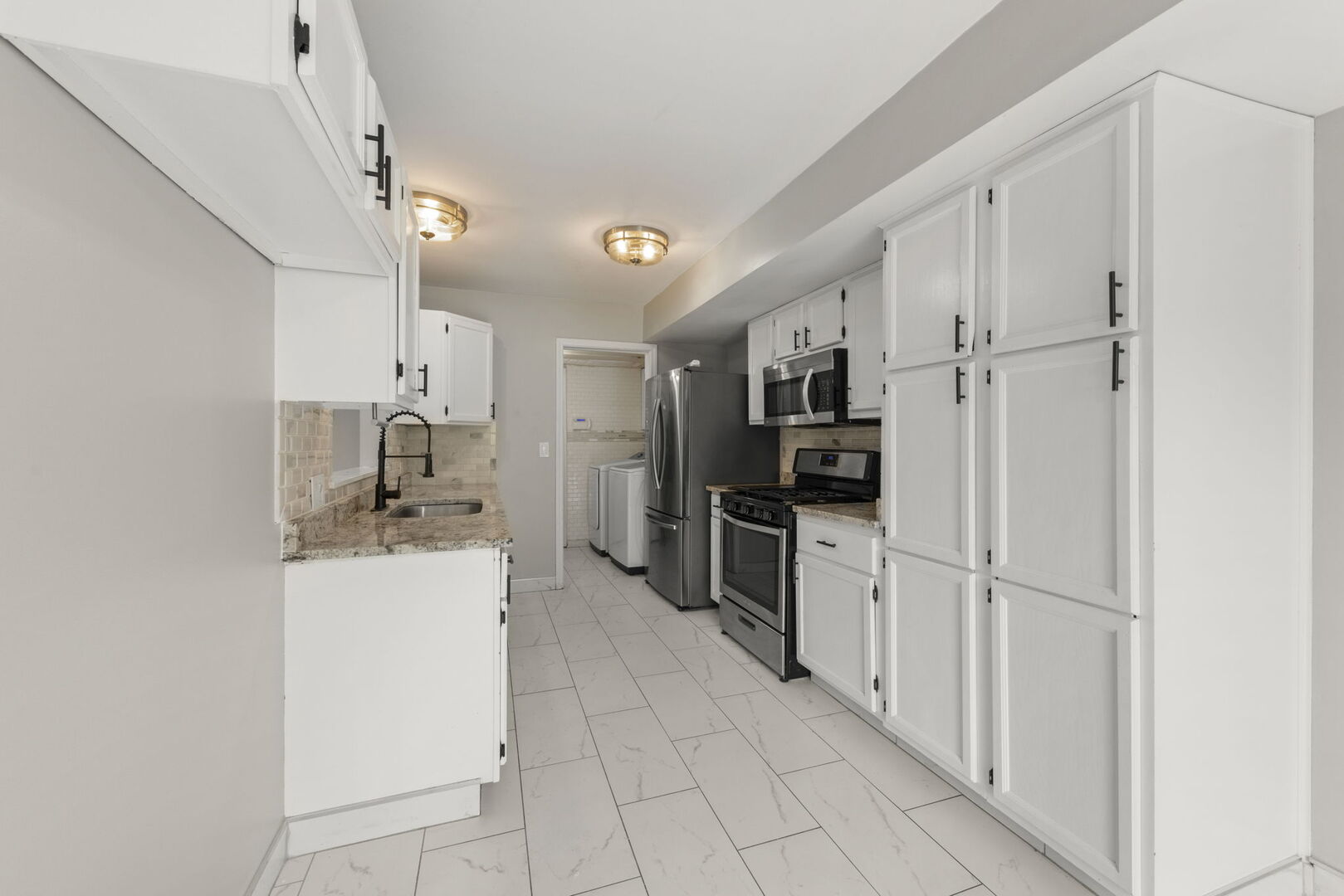 2661 Prairieview Lane, Aurora, IL 60502