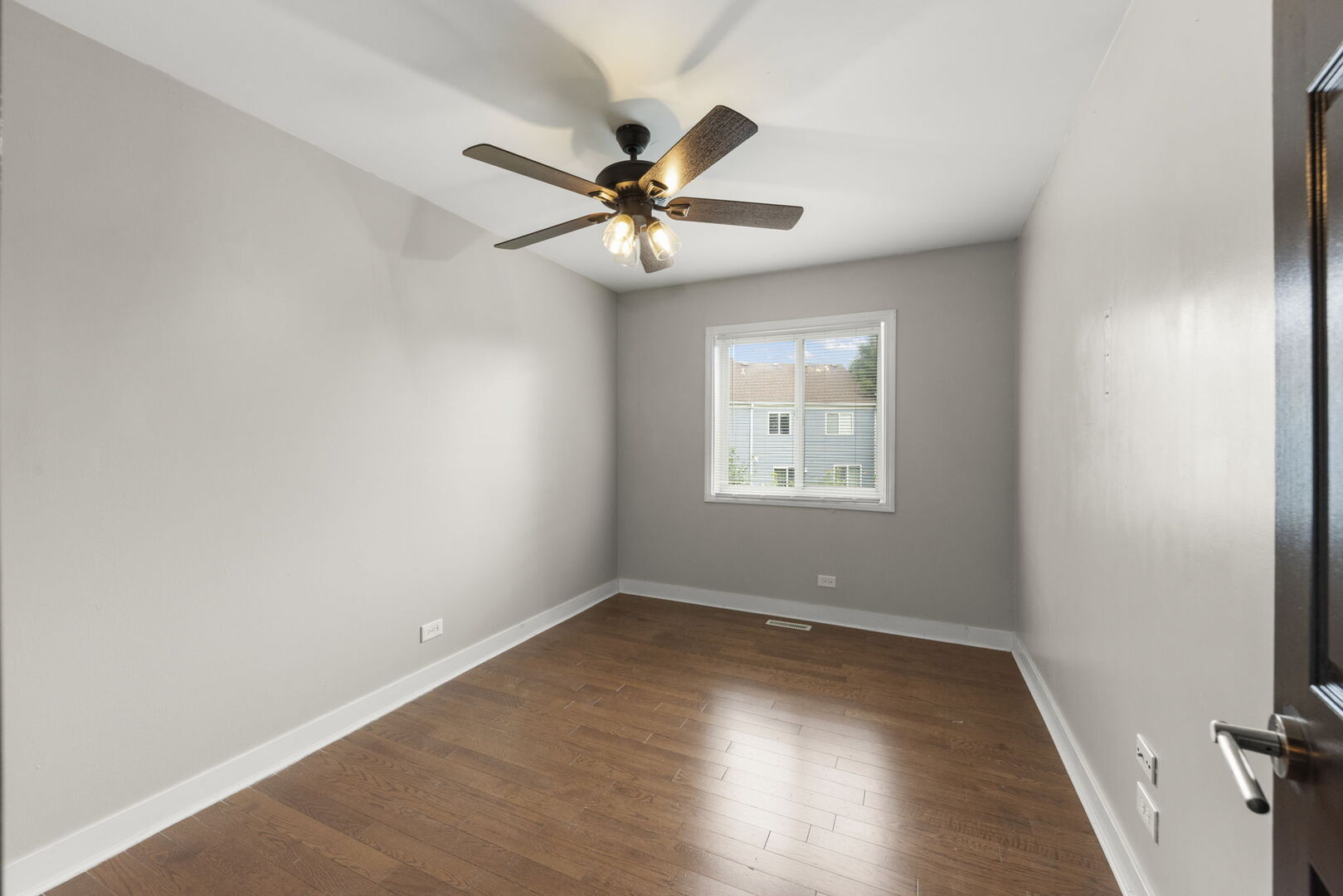 2661 Prairieview Lane, Aurora, IL 60502