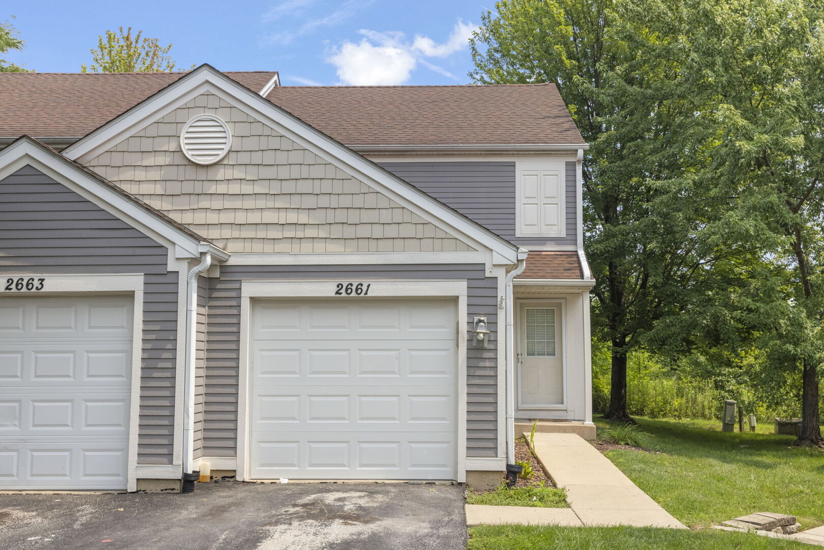 2661 Prairieview Lane, Aurora, IL 60502