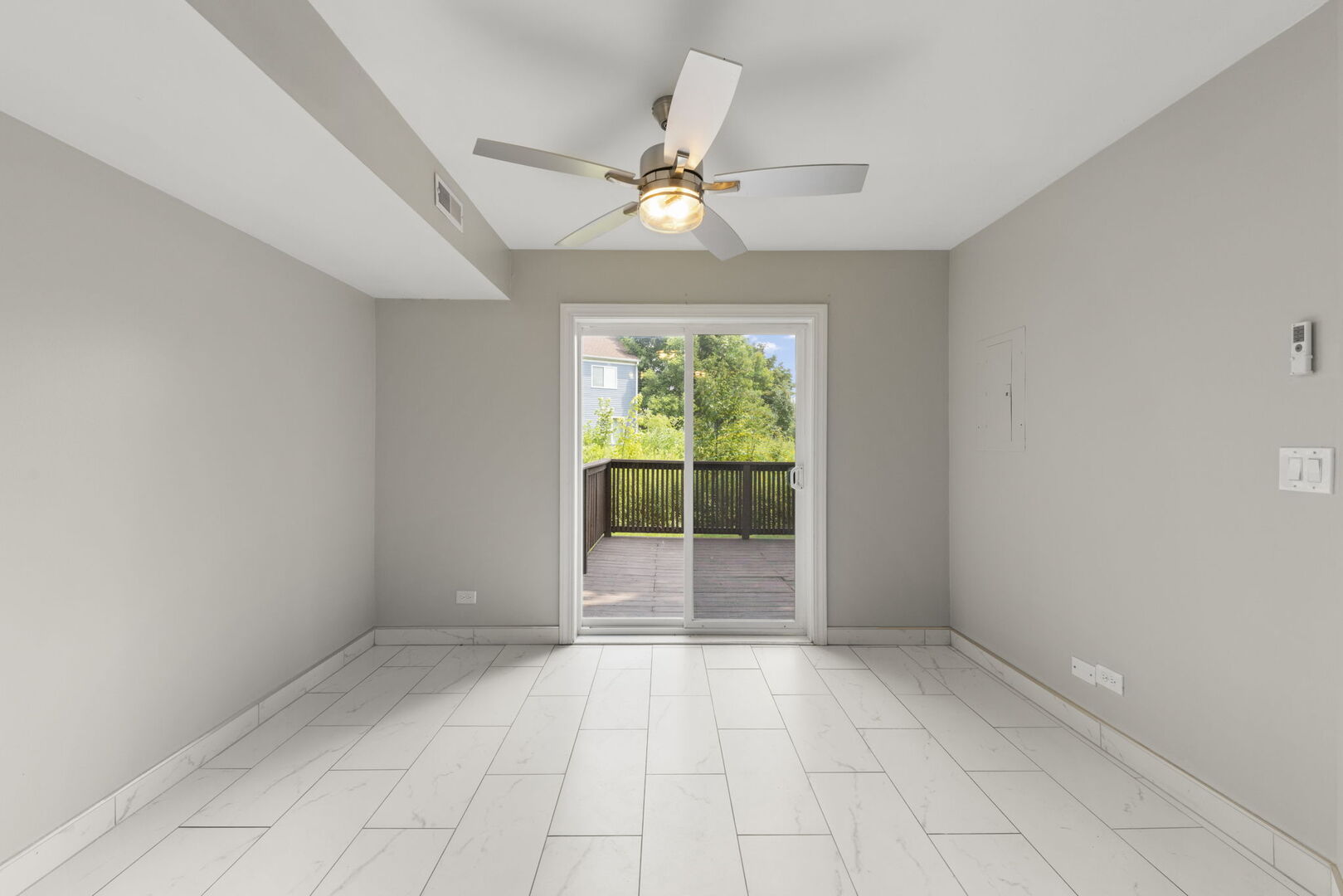 2661 Prairieview Lane, Aurora, IL 60502