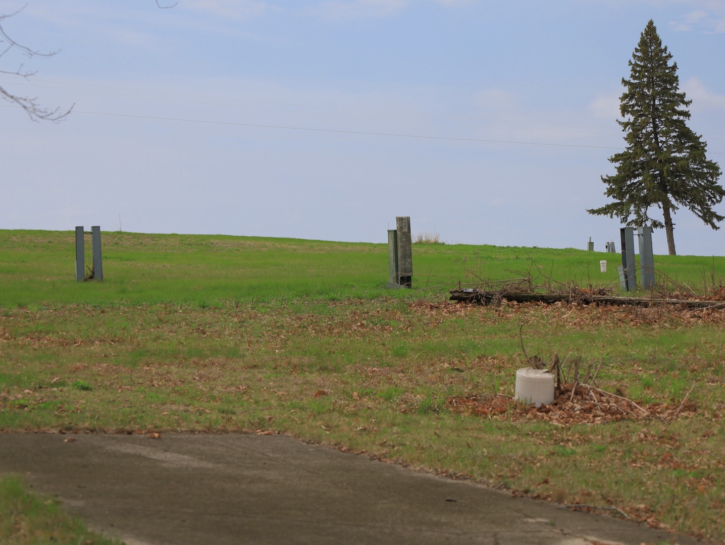 4500 E. River Road, Ridott, IL 61067