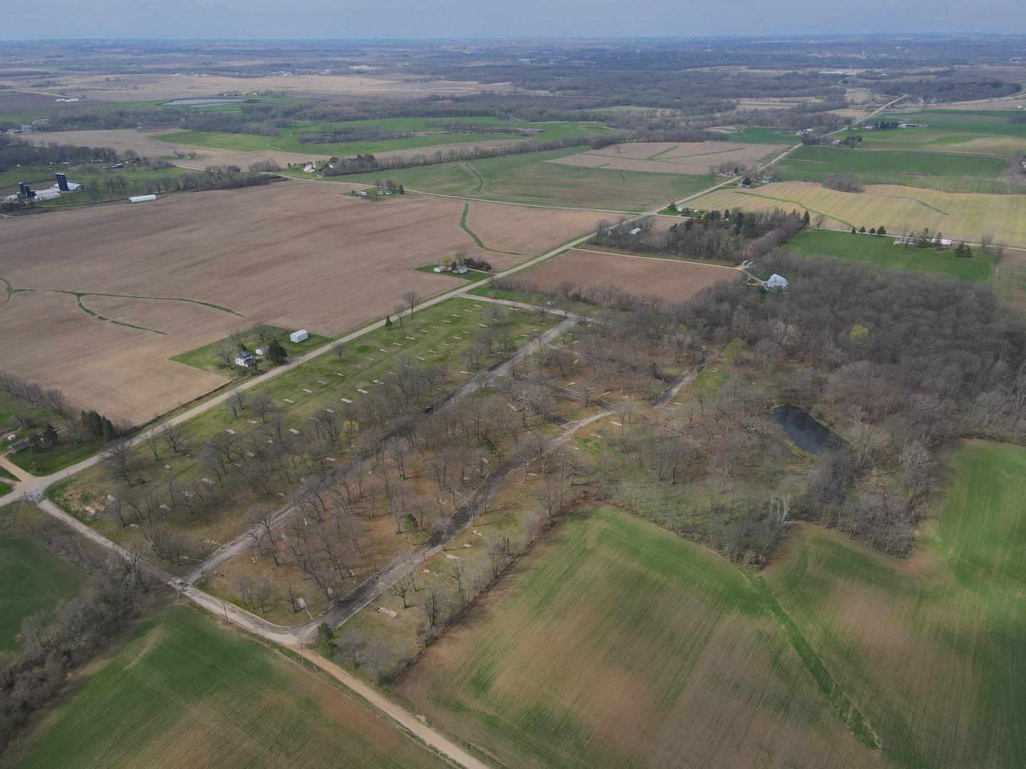 4500 E. River Road, Ridott, IL 61067