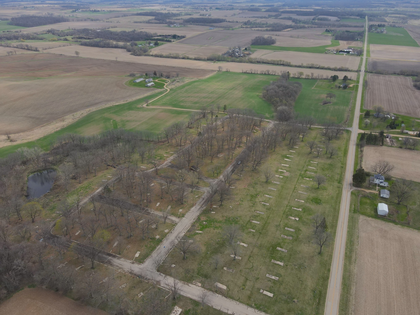 4500 E. River Road, Ridott, IL 61067