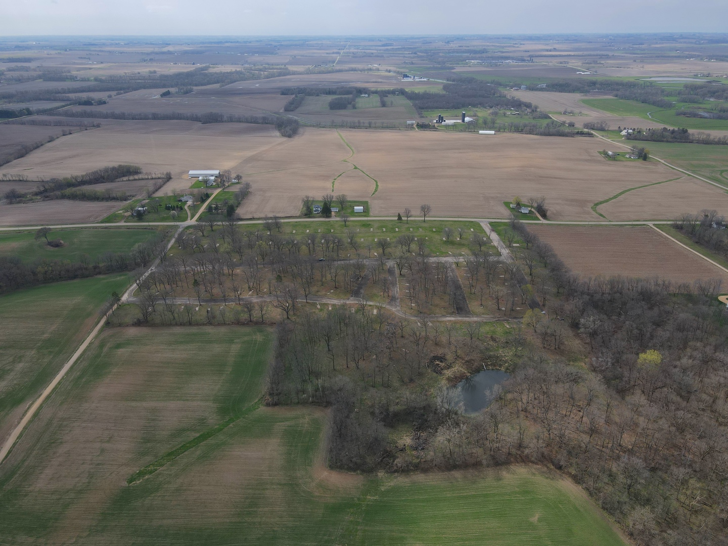 4500 E. River Road, Ridott, IL 61067