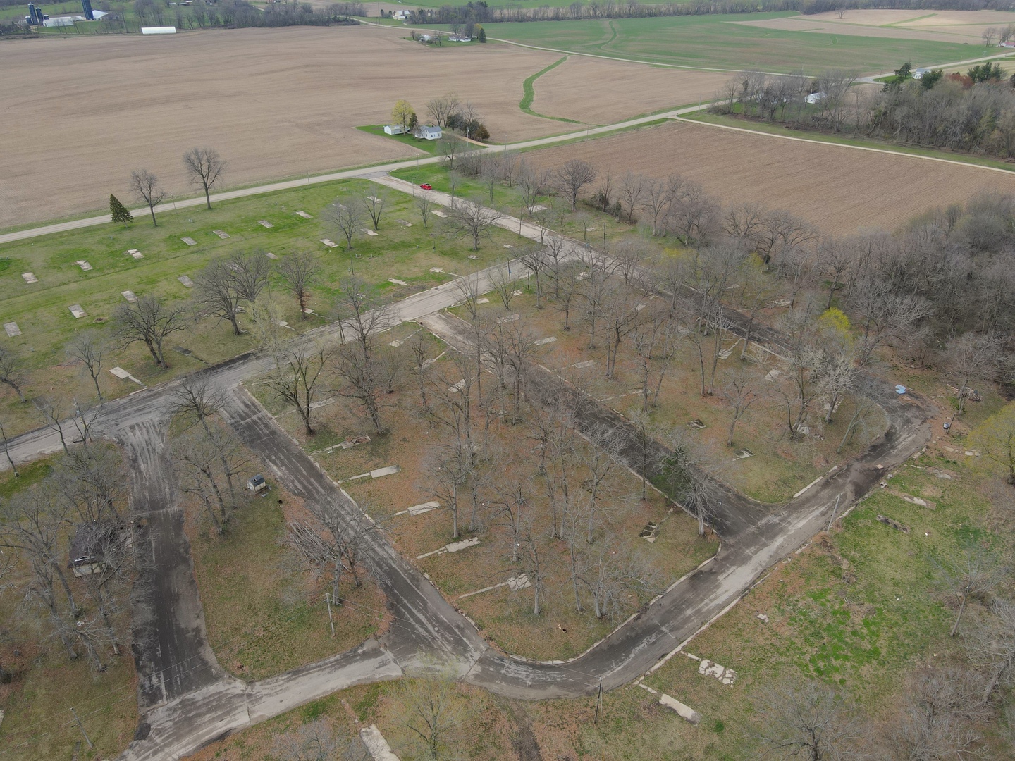 4500 E. River Road, Ridott, IL 61067