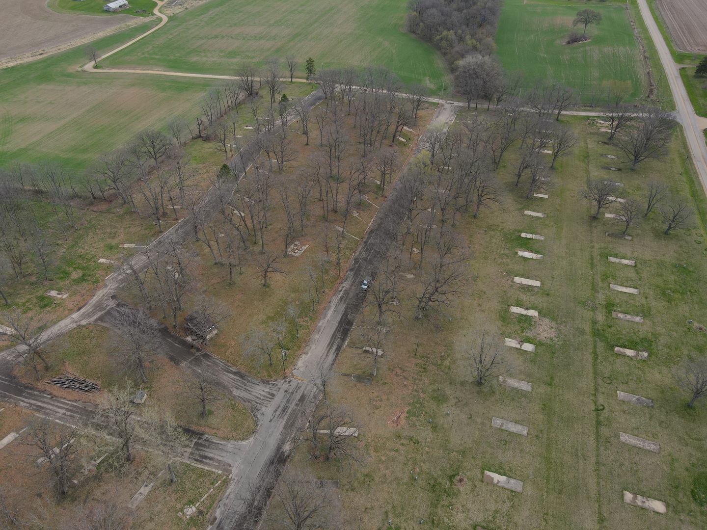 4500 E. River Road, Ridott, IL 61067