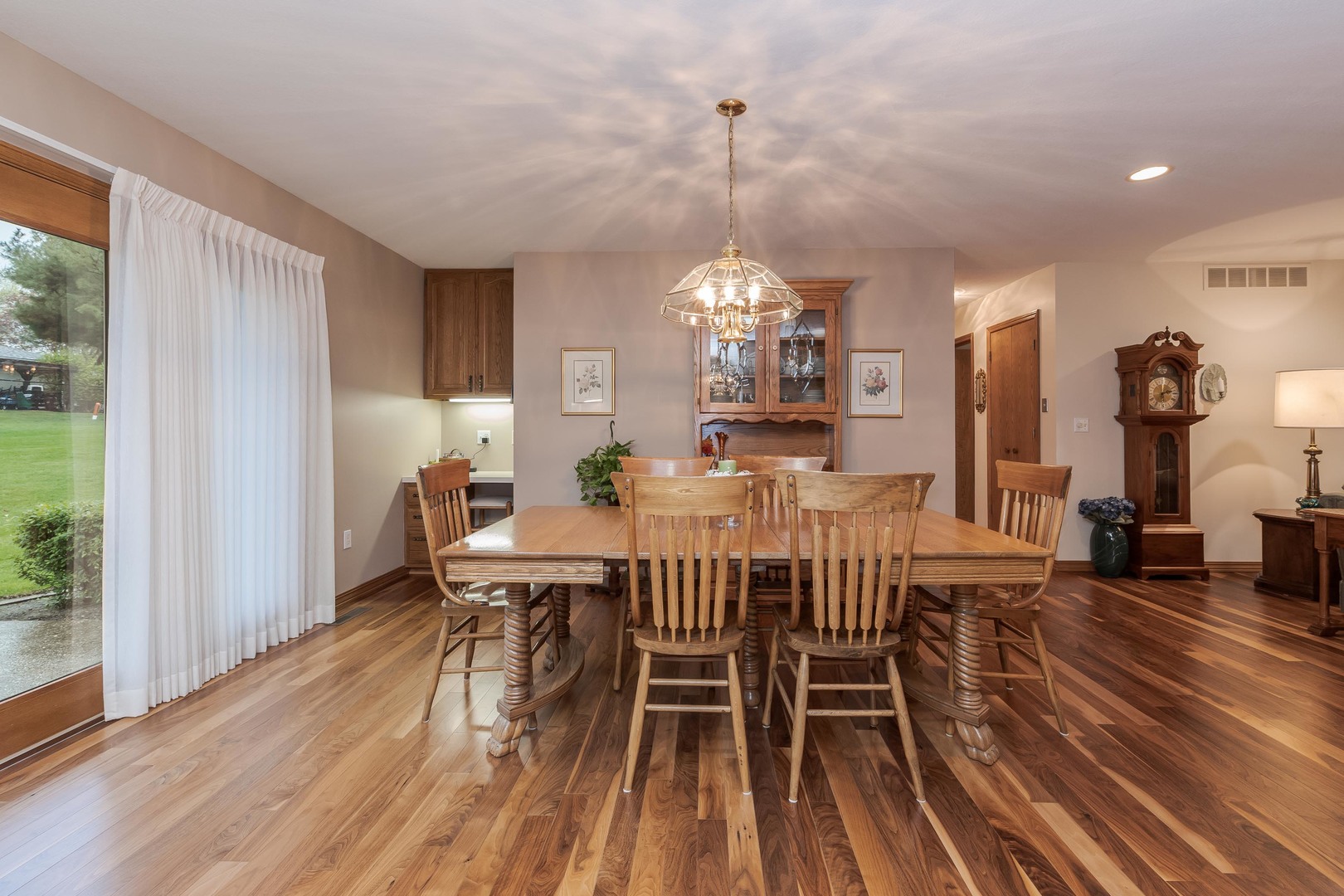 103 E 9th Street, Gridley, IL 61744