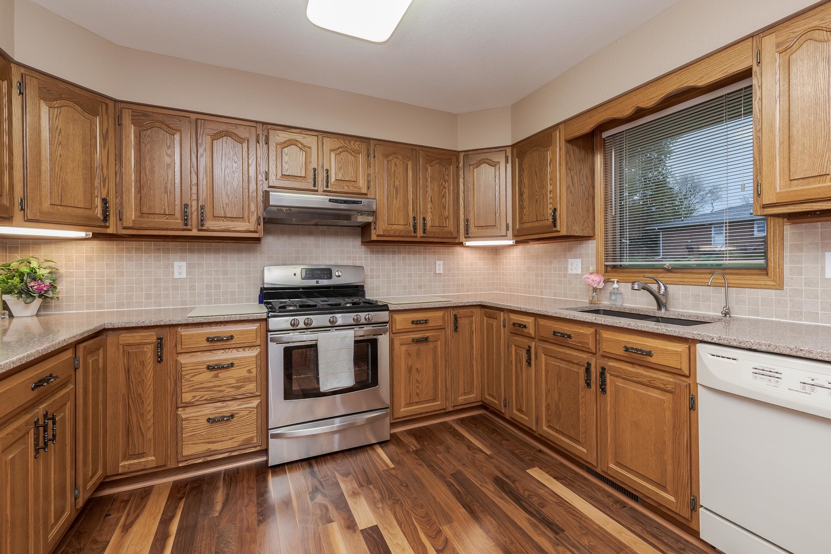 103 E 9th Street, Gridley, IL 61744