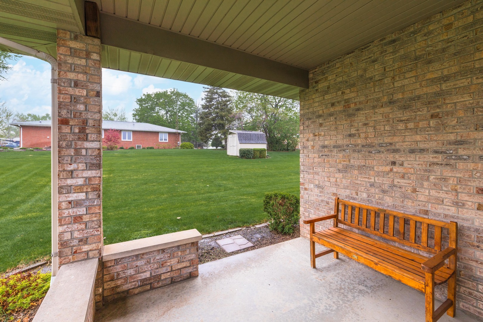 103 E 9th Street, Gridley, IL 61744