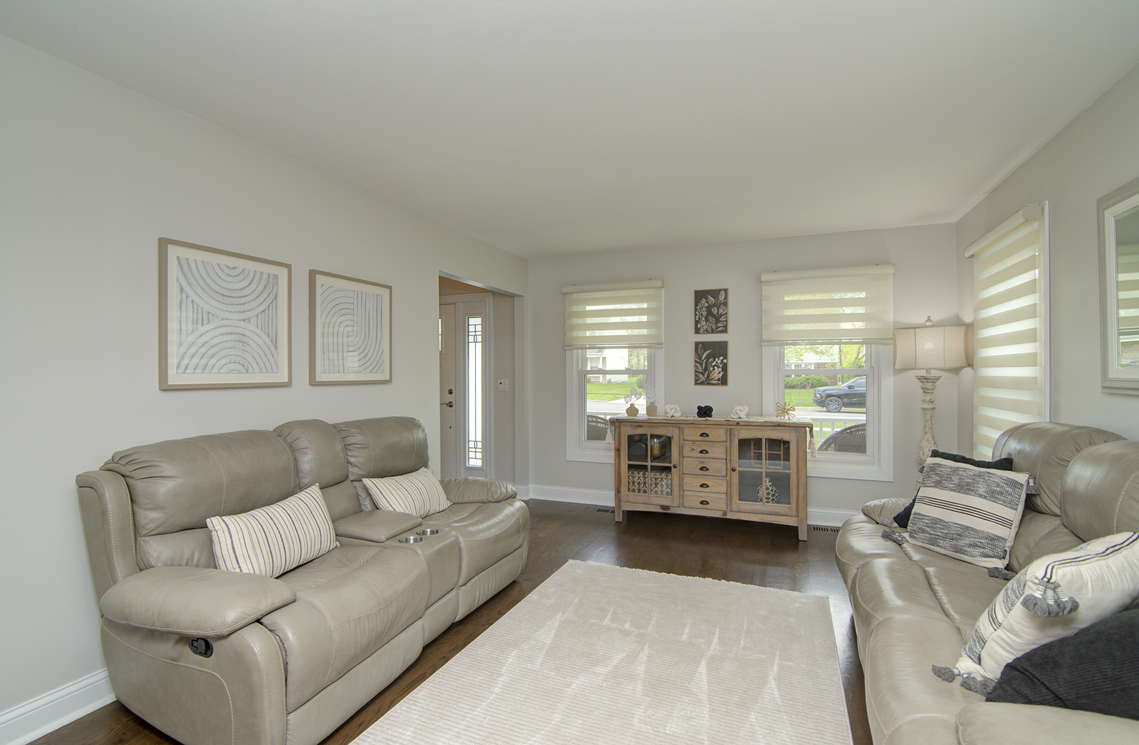 421 Burke Drive, Carol Stream, IL 60188